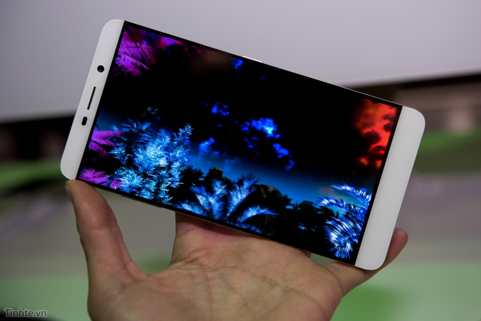 Khám phá sức mạnh ẩn chứa trong smartphone LeTV Le Max Pro 3