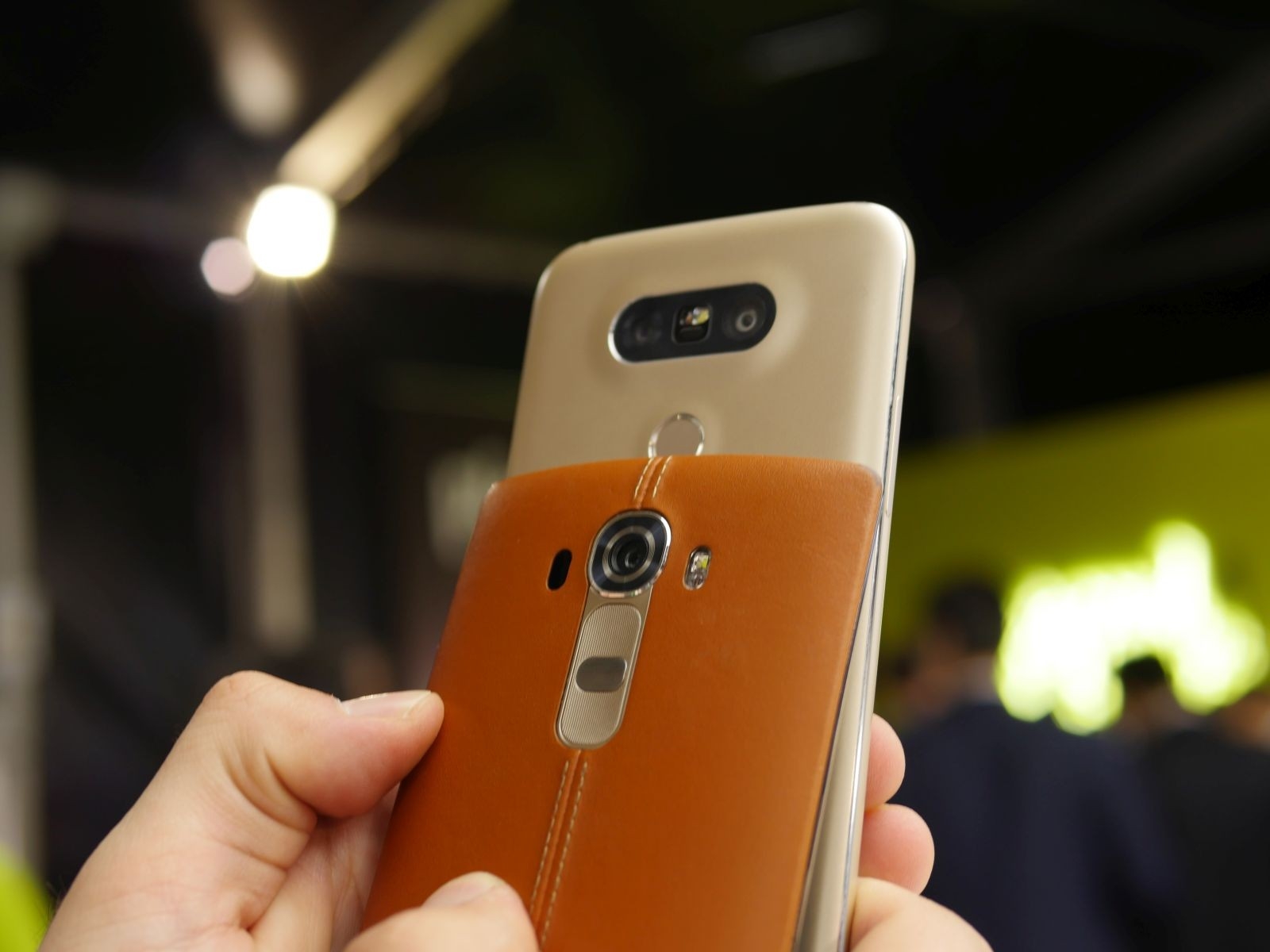 LG G5 vs LG G4: Thiết bị mới hay chỉ là bản nâng cấp