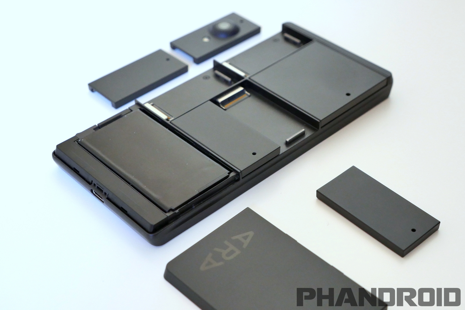 Loạt ảnh thực tế điện thoại lắp ghép Project Ara của Google 10