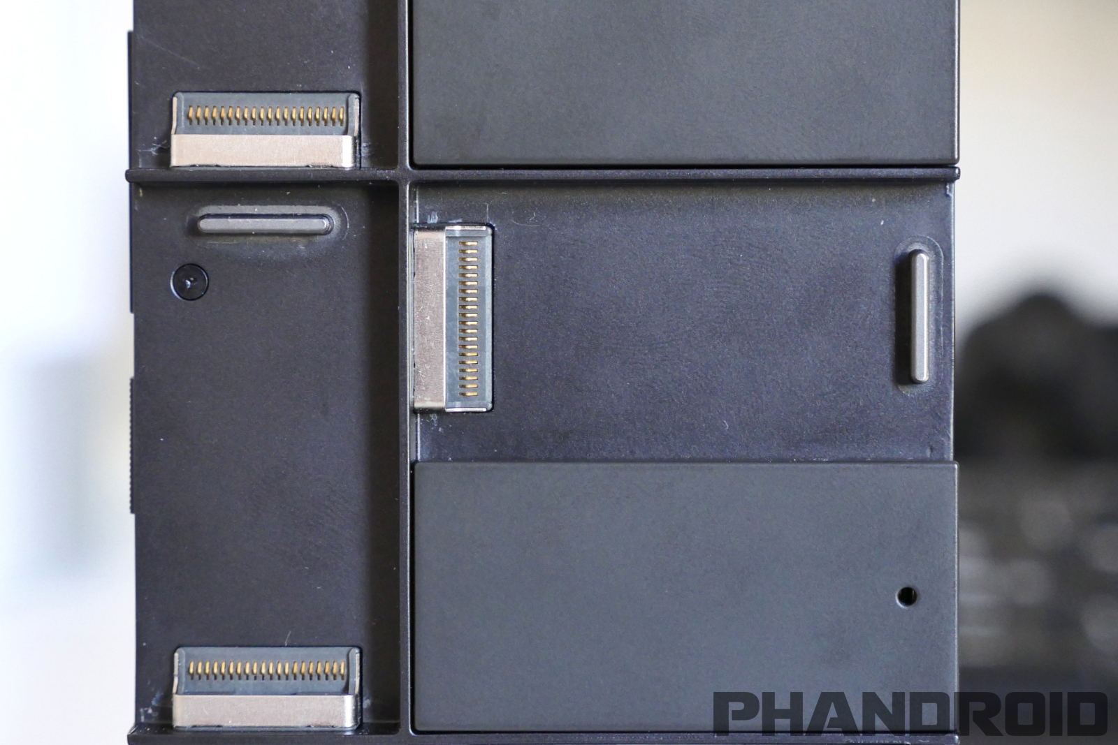 Loạt ảnh thực tế điện thoại lắp ghép Project Ara của Google 11