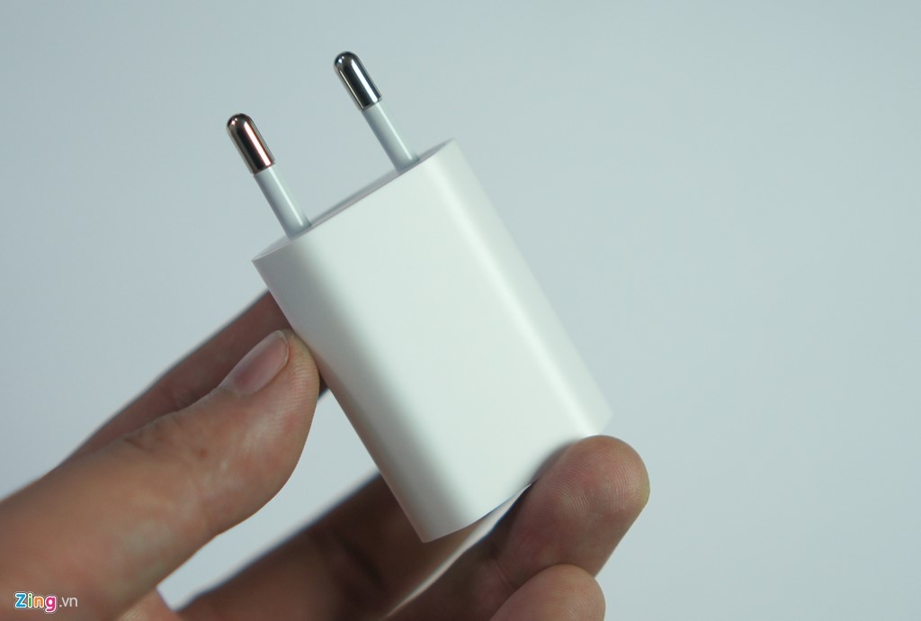 Mở hộp iPhone 7, 7 Plus chính hãng FPT đầu tiên tại Việt Nam 3