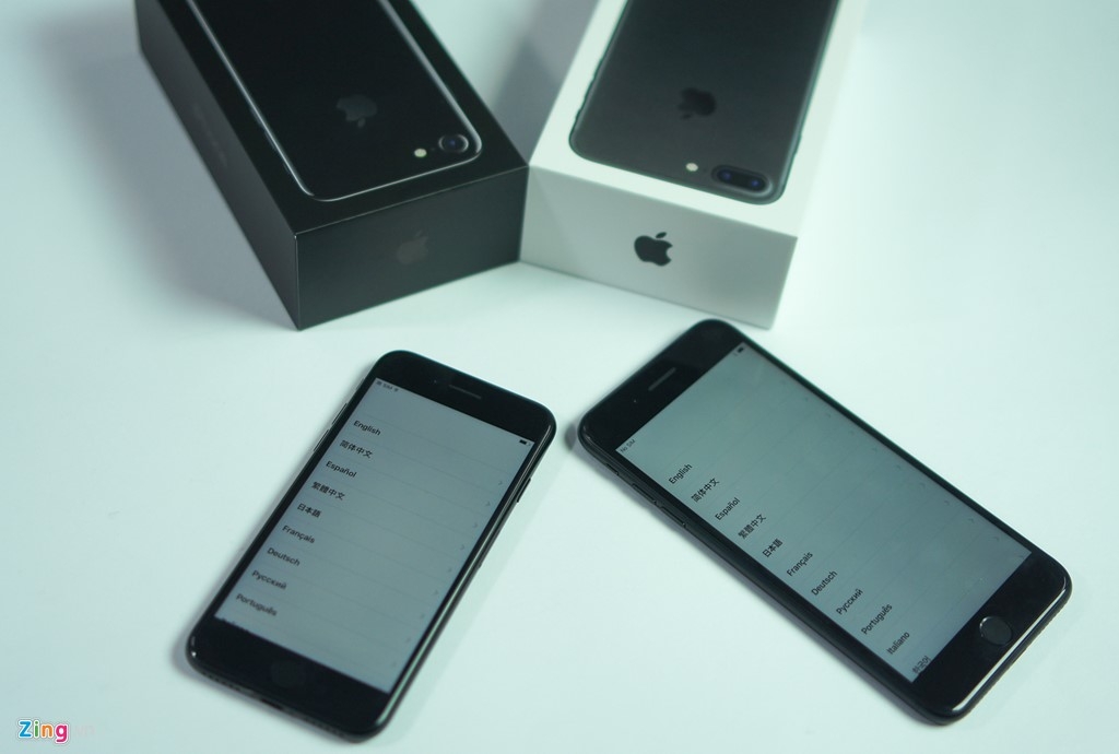 Mở hộp iPhone 7, 7 Plus chính hãng FPT đầu tiên tại Việt Nam 7