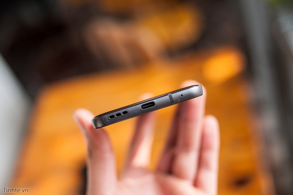 Mở hộp LG G6 đầu tiên tại Việt Nam 10