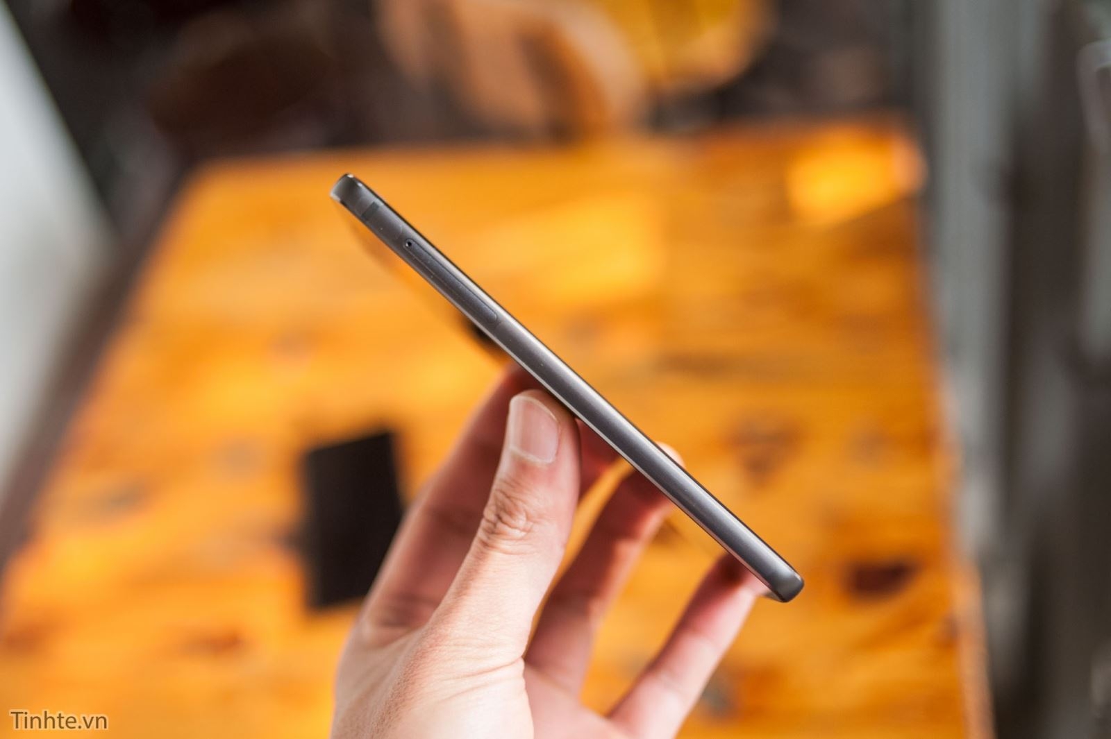 Mở hộp LG G6 đầu tiên tại Việt Nam 9