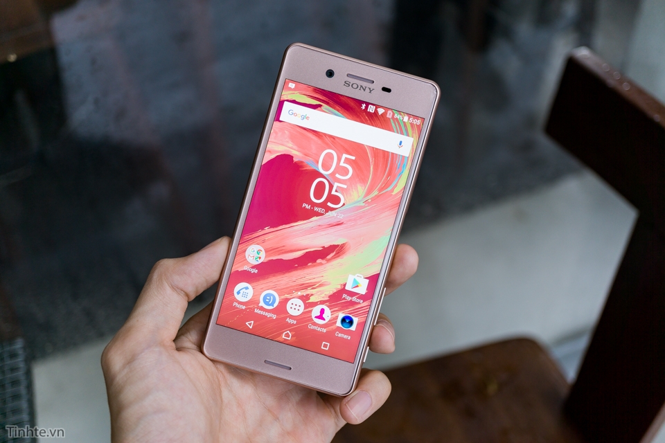 Mở hộp và trên tay Sony Xperia X Performance
