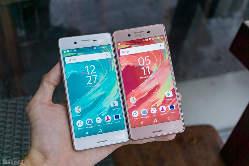 Mở hộp và trên tay Sony Xperia X Performance