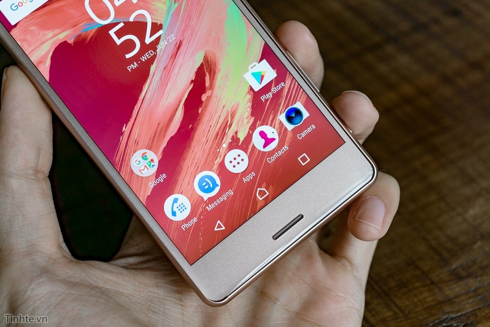 Mở hộp và trên tay Sony Xperia X Performance