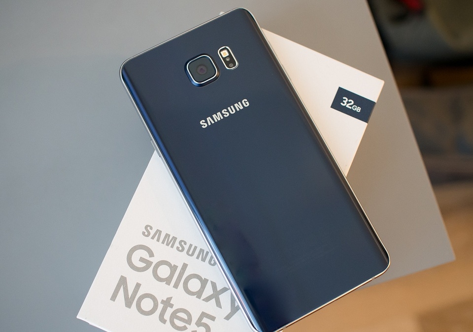 Nói về thời lượng pin, không ai vượt qua được 6 smartphone này