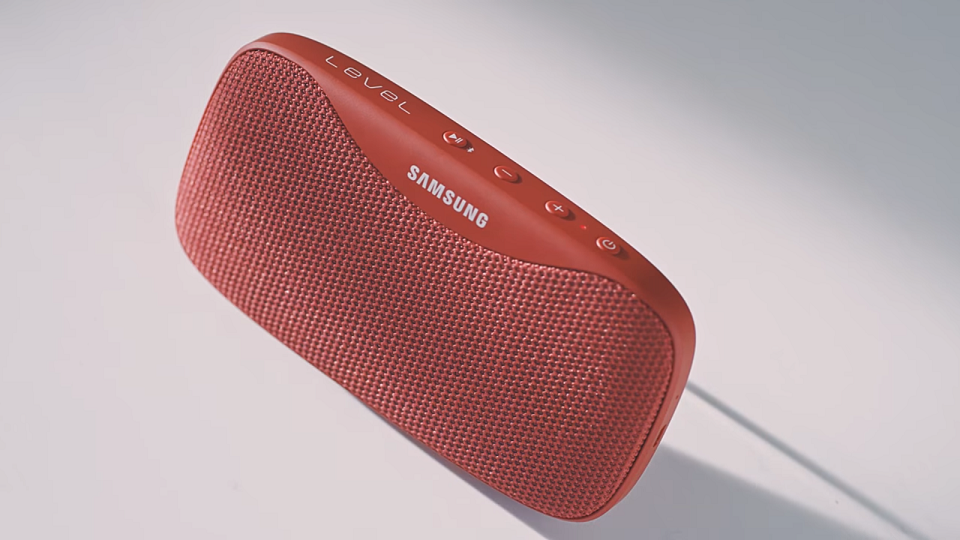 Quà tặng loa bluetooth khi mua online Galaxy A3 2017 1