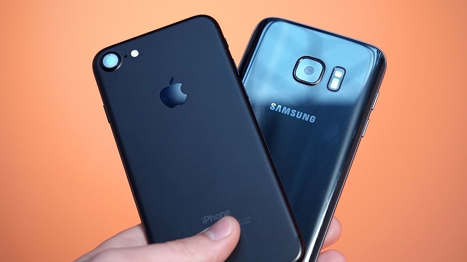 Samsung Galaxy S8 và iPhone 8: smartphone nào hấp dẫn hơn 3 Samsung Galaxy S8 và iPhone 8: smartphone nào hấp dẫn hơn 3
