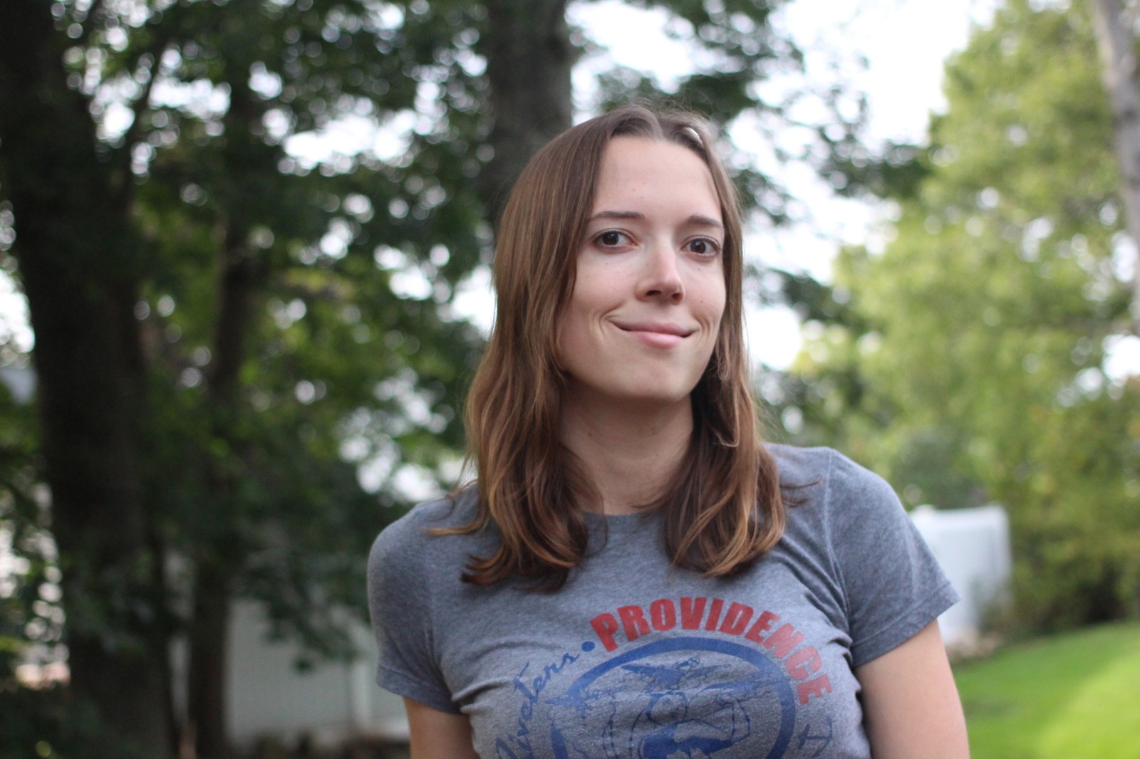 So sánh ảnh chụp xóa phông của iPhone 7 Plus với máy DSLR 1