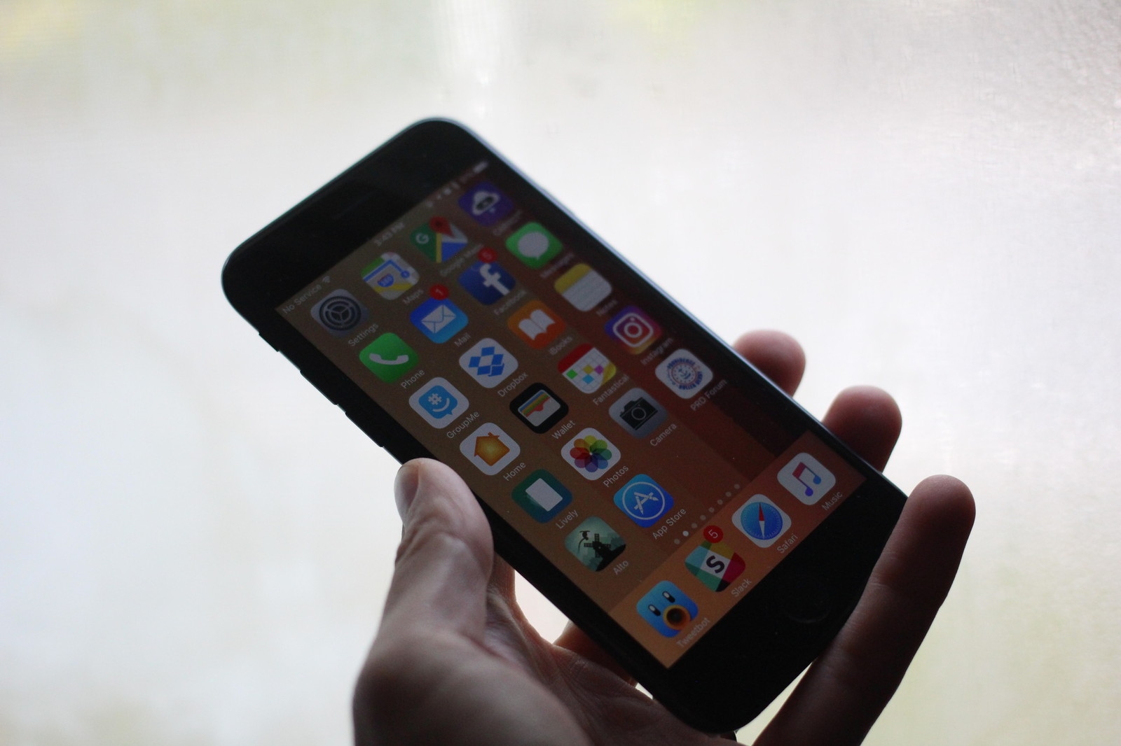 So sánh ảnh chụp xóa phông của iPhone 7 Plus với máy DSLR 11