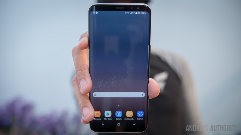 So sánh Galaxy S8 Plus và Galaxy S7 edge 3