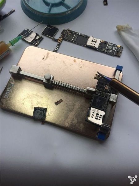 Sự thật quy trình dựng iPhone, từ cũ nát thành mới nguyên