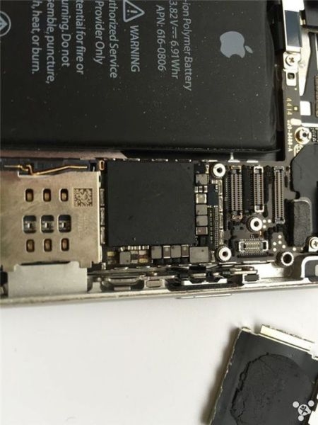 Sự thật quy trình dựng iPhone, từ cũ nát thành mới nguyên