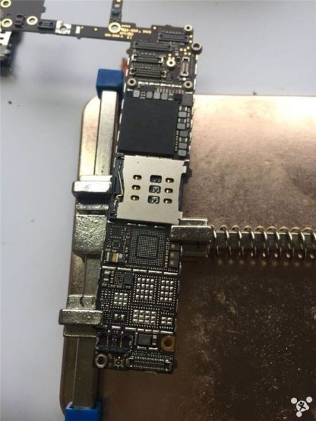 Sự thật quy trình dựng iPhone, từ cũ nát thành mới nguyên