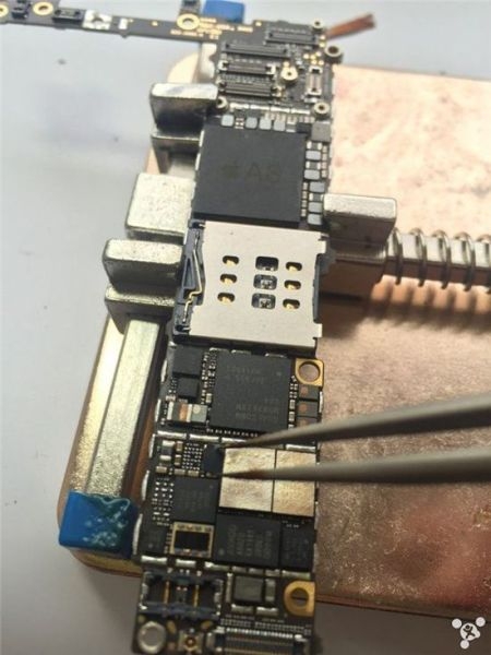 Sự thật quy trình dựng iPhone, từ cũ nát thành mới nguyên
