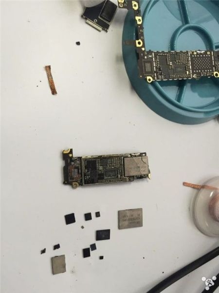 Sự thật quy trình dựng iPhone, từ cũ nát thành mới nguyên