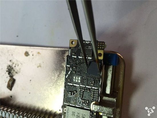 Sự thật quy trình dựng iPhone, từ cũ nát thành mới nguyên