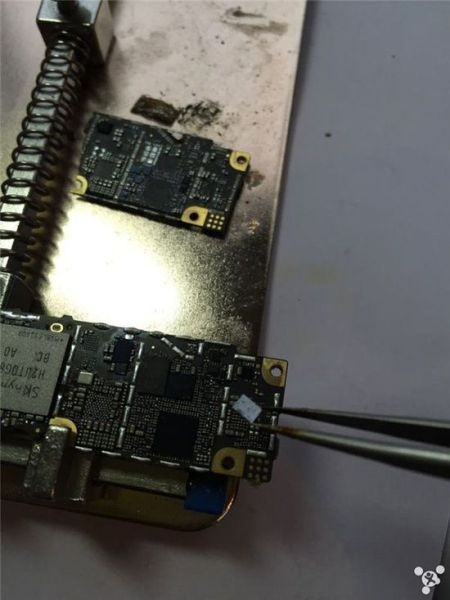 Sự thật quy trình dựng iPhone, từ cũ nát thành mới nguyên