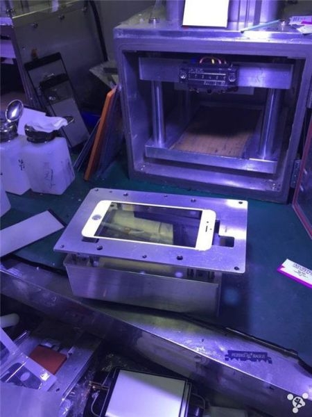 Sự thật quy trình dựng iPhone, từ cũ nát thành mới nguyên