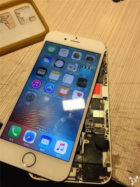 Sự thật quy trình dựng iPhone, từ cũ nát thành mới nguyên