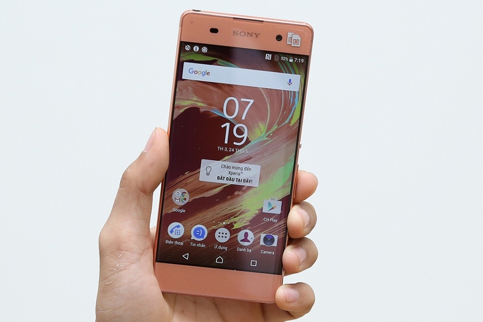 Top 4 smartphone ngoại hình long lanh dành cho phái nữ