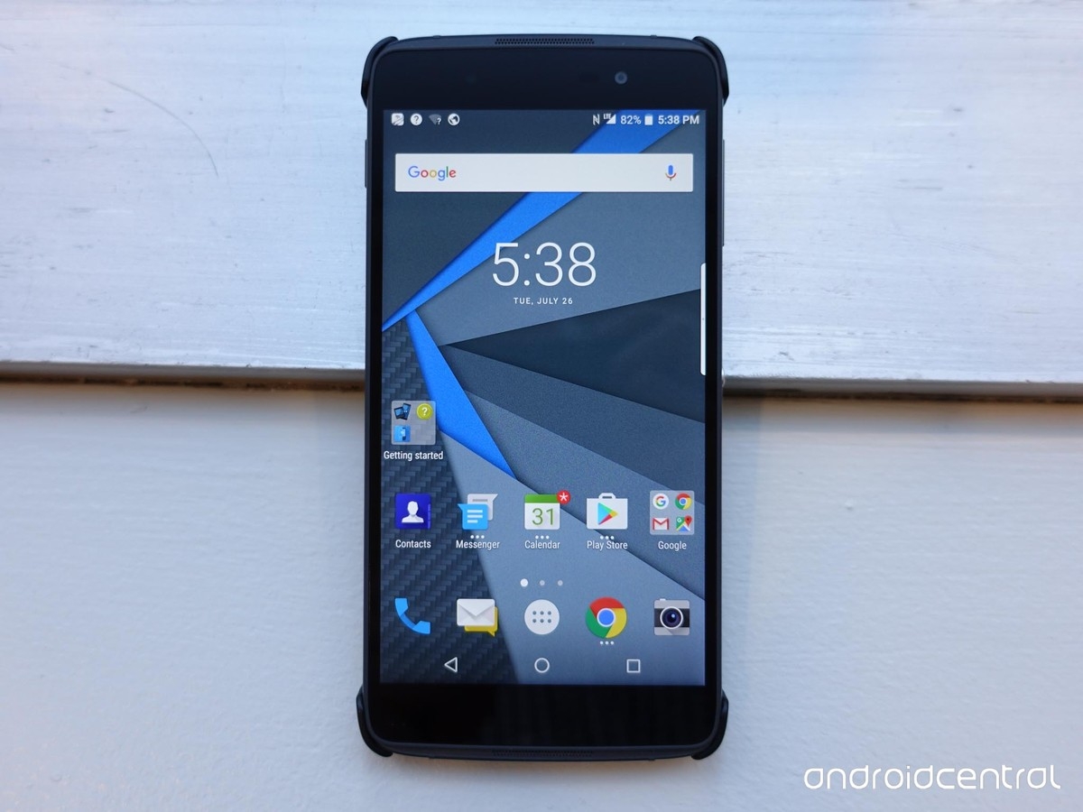 Trên tay DTEK50 – con lai của BlackBerry và Acatel