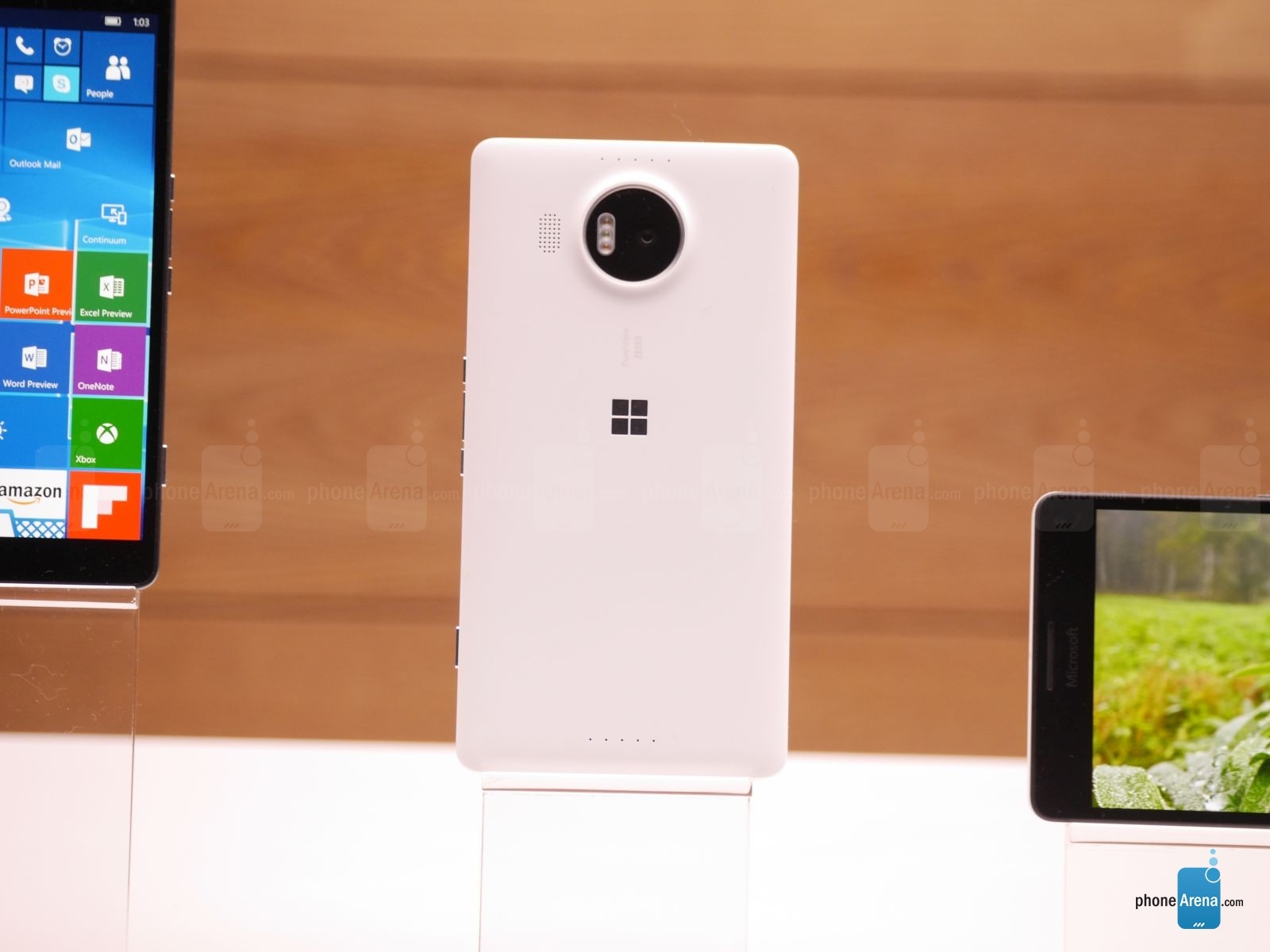 Trên tay Lumia 950 XL 2