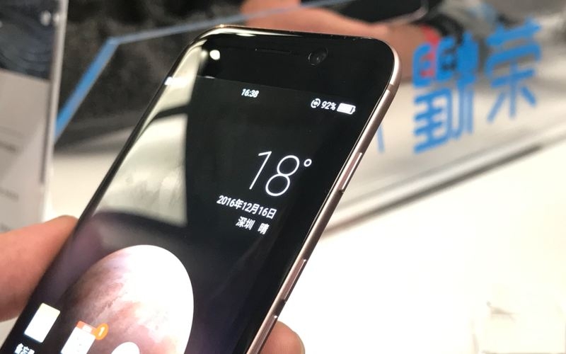 Trên tay “smartphone ma thuật” Huawei Honor Magic 2 Trên tay “smartphone ma thuật” Huawei Honor Magic 2