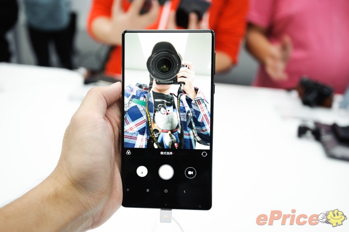 Viền màn hình Xiaomi Mi Mix không mỏng như bạn tưởng 5