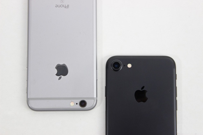 iPhone 7 đen mờ đọ dáng iPhone 6s xám: máy nào đẹp hơn? 9