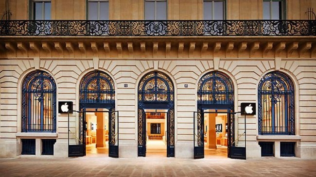 2001: Apple store đầu tiên xuất hiện 2001: Apple store đầu tiên xuất hiện