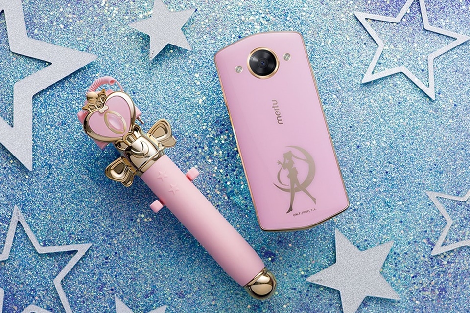 Meitu ra mắt smartphone mang phong cách Thủy thủ Mặt trăng Meitu ra mắt smartphone mang phong cách Thủy thủ Mặt trăng
