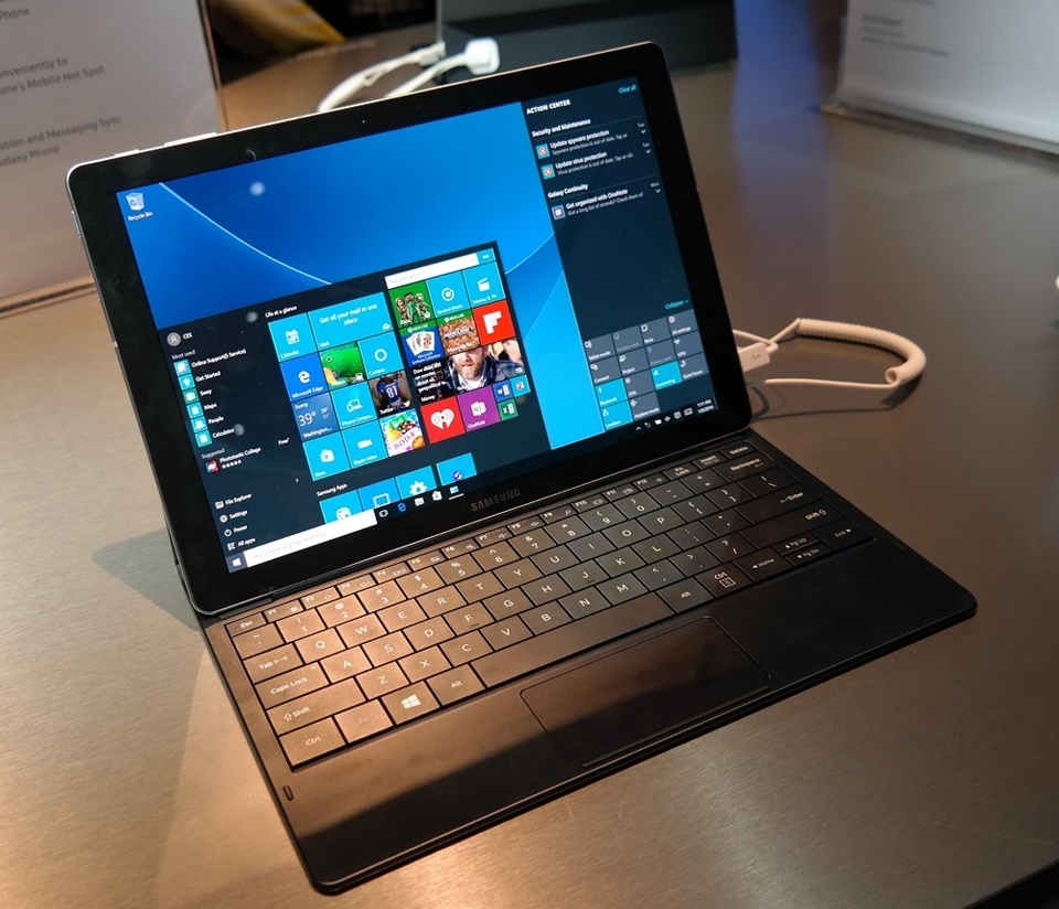 Máy tính bảng Windows 10 Samsung Galaxy TabPro S