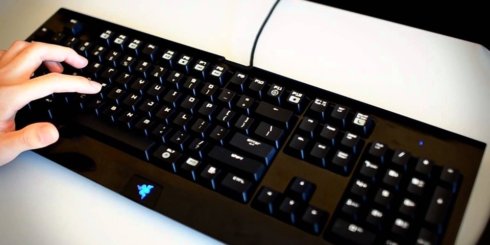Ban phím máy tính để bàn chơi game