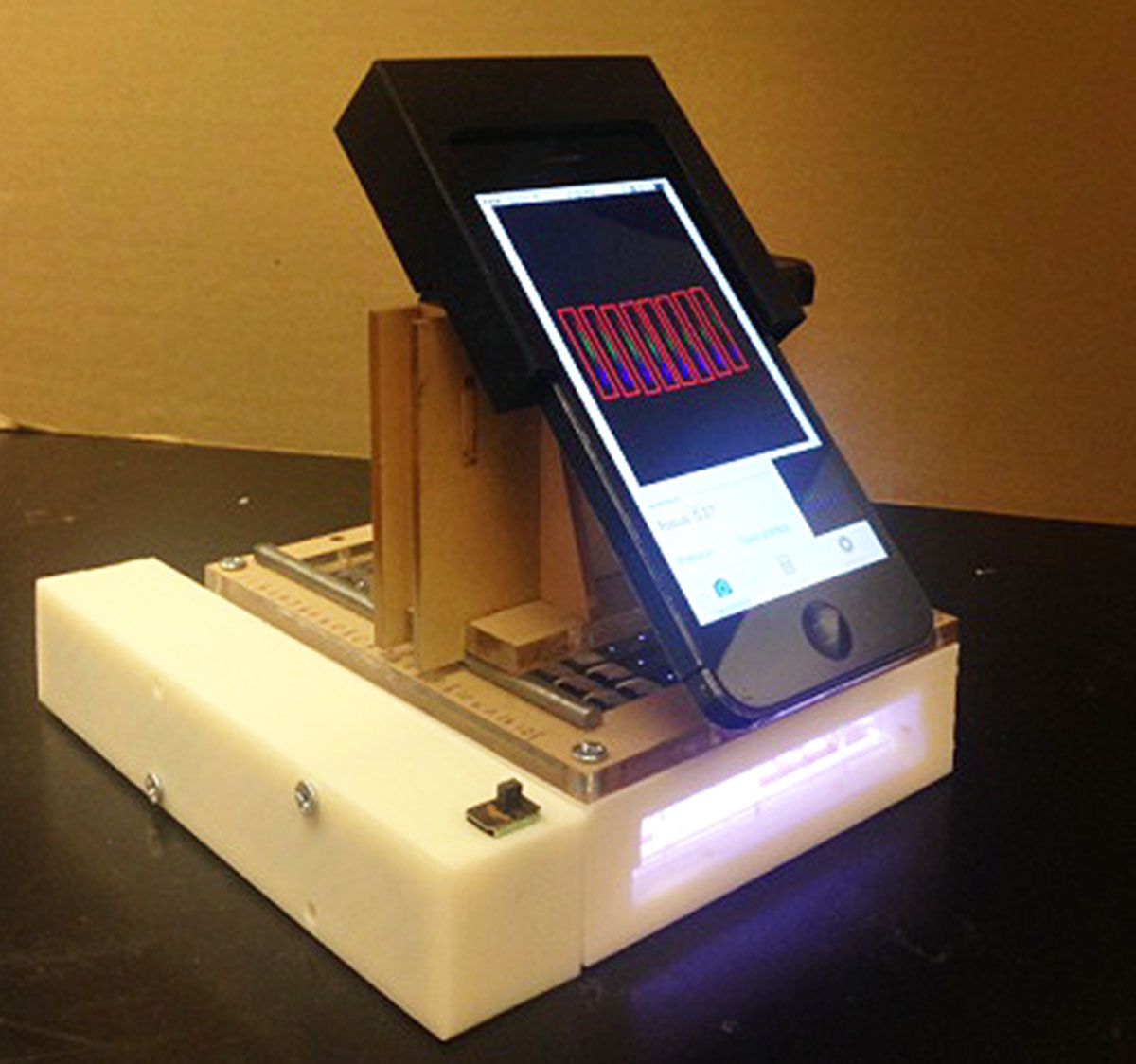 Một nhóm các nhà khoa học dùng iPhone để chuẩn đoán ung thư 2