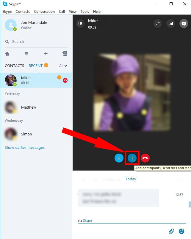 Chọn vào dấu “cộng” để vào option chia sẻ màn hình trên Skype