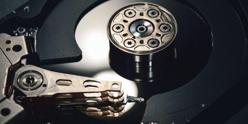 So sánh ổ cứng HDD và ổ SSD