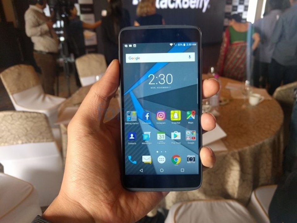 Trên tay BlackBerry DTEK50 Trên tay BlackBerry DTEK50