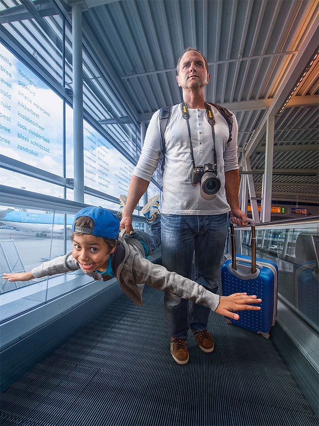 Chính cậu con trai nghịch ngợm đã đem đến cho Adrian nhiều ý tưởng thú vị. Chính cậu con trai nghịch ngợm đã đem đến cho Adrian nhiều ý tưởng thú vị.