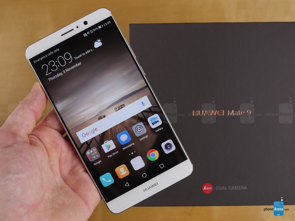 Mở hộp smartphone Huawei Mate 9