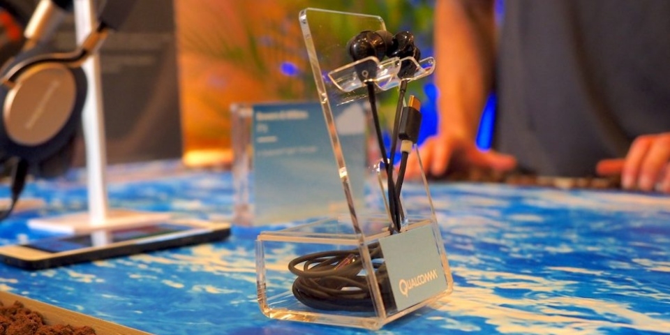 Snapdragon 845 hỗ trợ nghe nhạc chất lượng cao smartphone, thông qua chuẩn USB-C DAC Snapdragon 845 hỗ trợ nghe nhạc chất lượng cao smartphone, thông qua chuẩn USB-C DAC