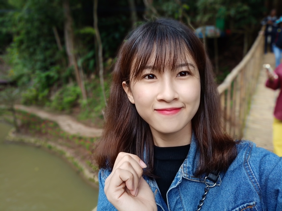 Selfie OPPO F5 - Ảnh 3 Selfie OPPO F5 - Ảnh 3