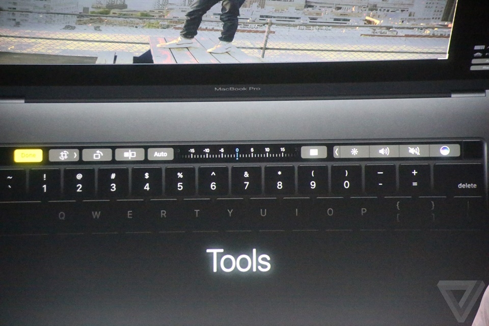 Touch Bar của Macbook Pro mới 6