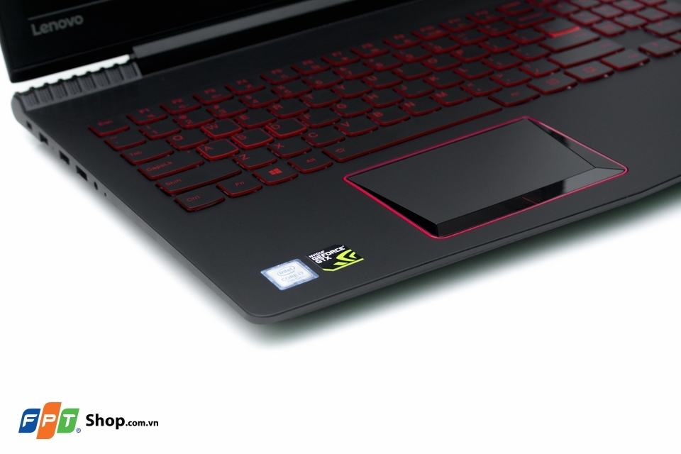 Trên tay Lenovo Legion Y520