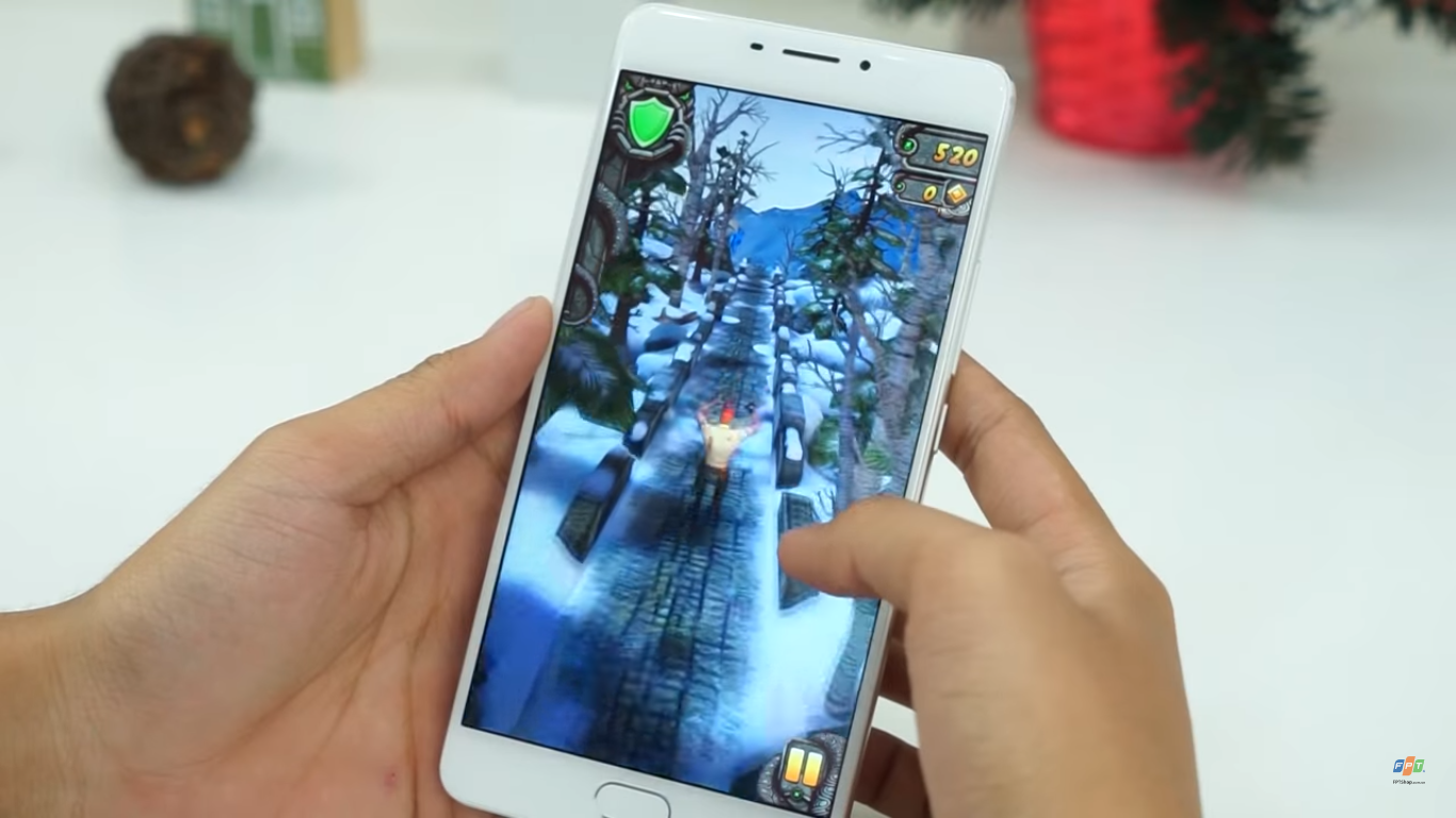 M3 max chơi game nhẹ hoàn toàn mượt mà M3 max chơi game nhẹ hoàn toàn mượt mà