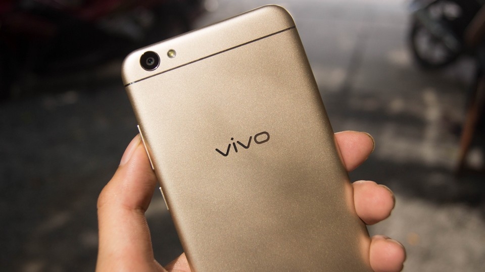 5 điểm khiến Vivo V5 trở thành trùm selfie mới là gì?