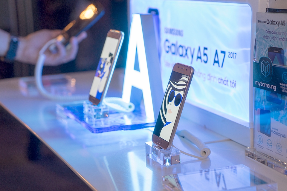 Samsung chính thức ra mắt Galaxy A 2017 tại Việt Nam Samsung chính thức ra mắt Galaxy A 2017 tại Việt Nam