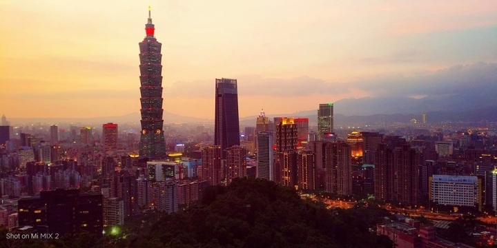 Ảnh chụp từ camera của Xiaomi Mi Mix 2 và Mi Note 3 Ảnh chụp từ camera của Xiaomi Mi Mix 2 và Mi Note 3